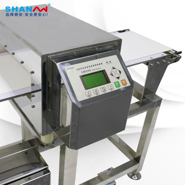 新研發(fā)的新型金屬檢測儀 藥品食品企業(yè)一刀削減勞動(dòng)成本